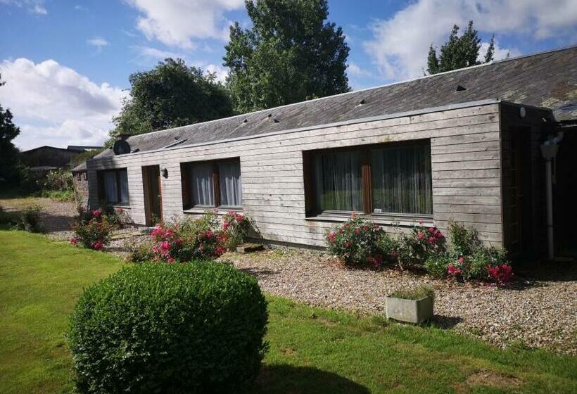 Пансион Gites Domaine Du Château De Bourville