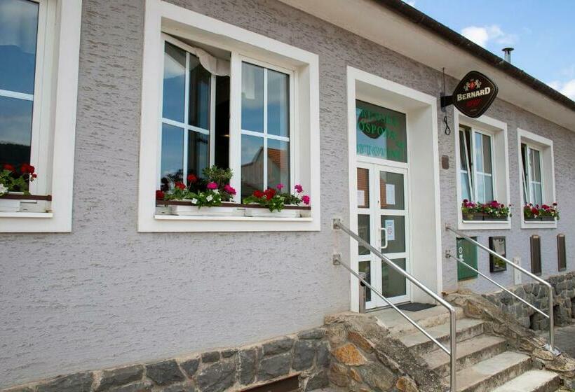 膳宿费 Penzion Janota Perná