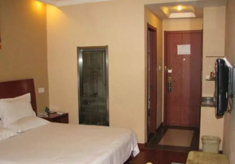 Отель Greentree Inn Nangtong West Hao Road Express