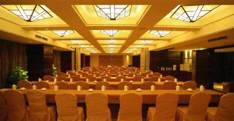 هتل Huaxin Grand