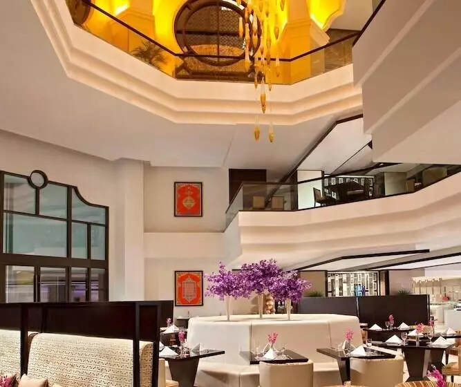 Sheraton Qingyuan Lion Lake Resort