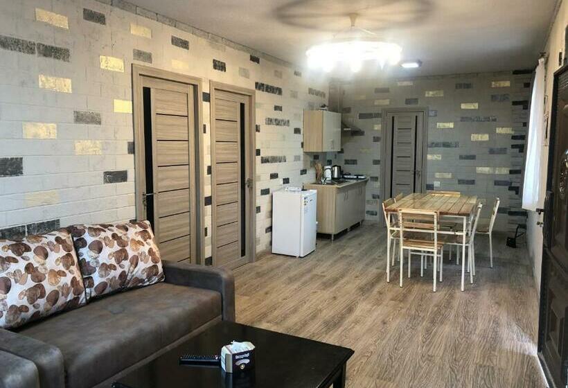 Bed and Breakfast Dzoratun