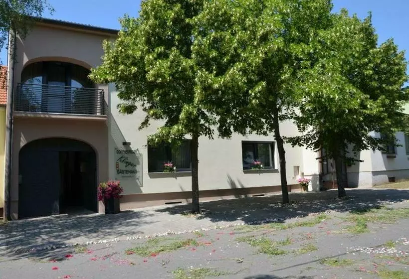 Aamiaismajoitus (B&B) Gästezimmer Klinger Tongisch