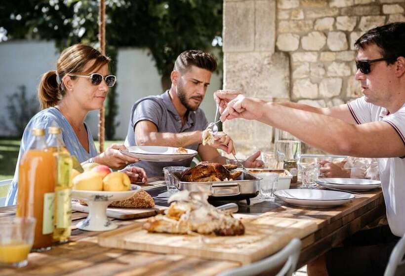 مبيت وإفطار Mas Des Ecoliers