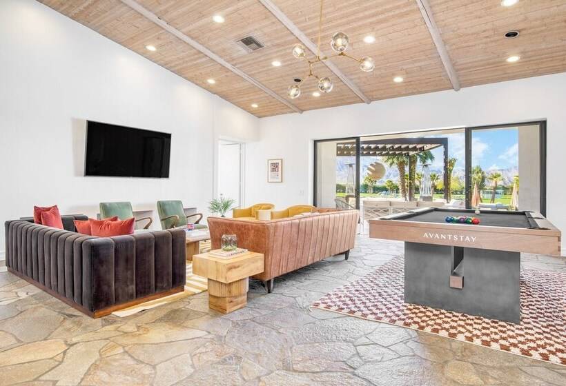 Buena Vista By Avantstay Massive Outdoor Oasis W/ Pool, Spa & Firepit!