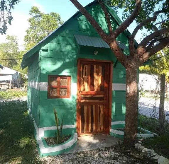 ホテル Cabañas Kukulkan