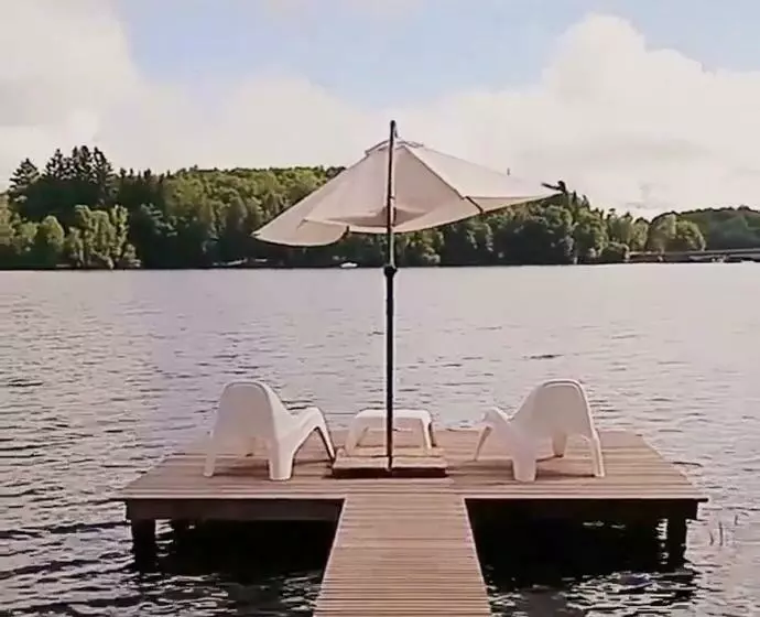 Ma Cabane Au Bord Du Lac