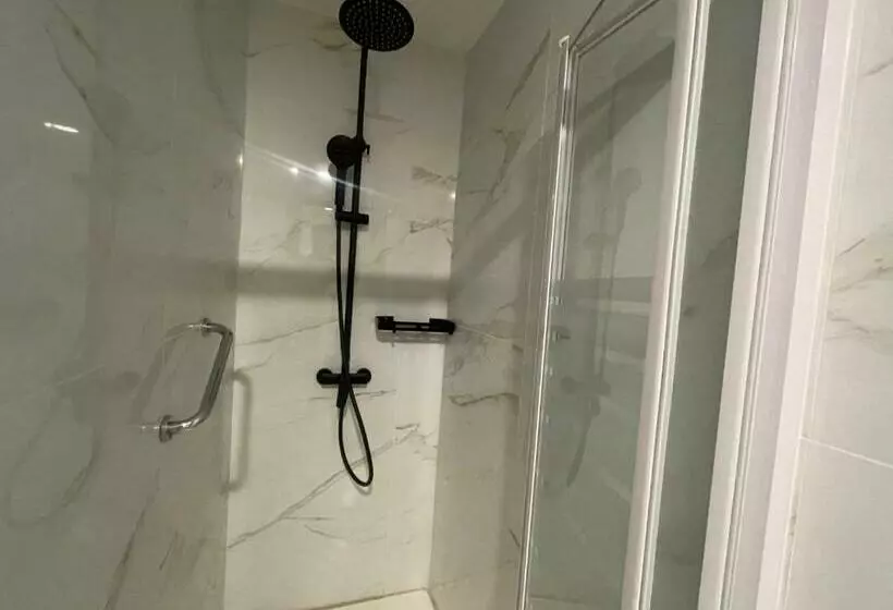 Majatalo Hostal Montevideo Beachfront