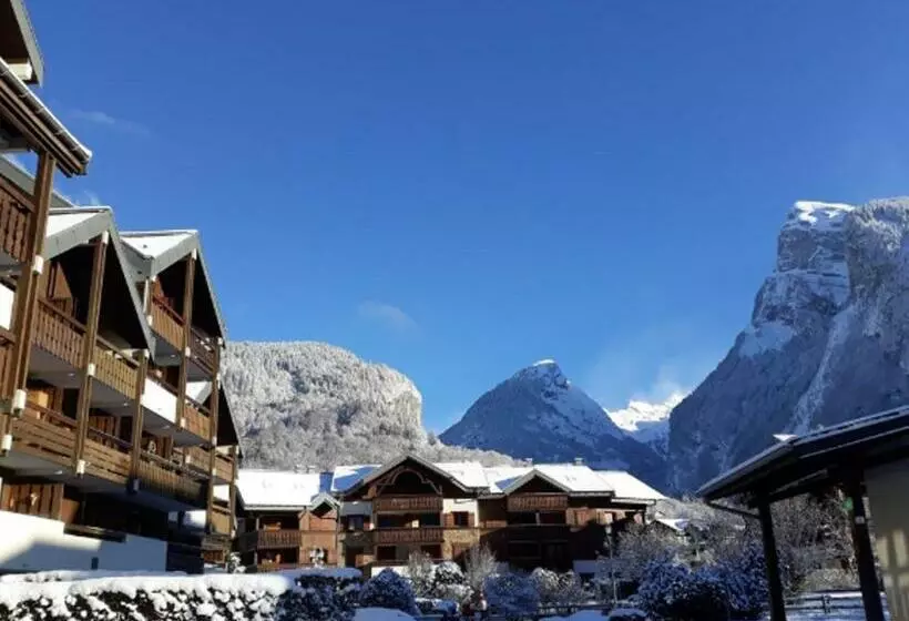 Studio Samoëns, 1 Pièce, 4 Personnes   Fr 1 624 115