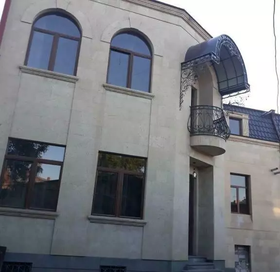 Araqchyan S
