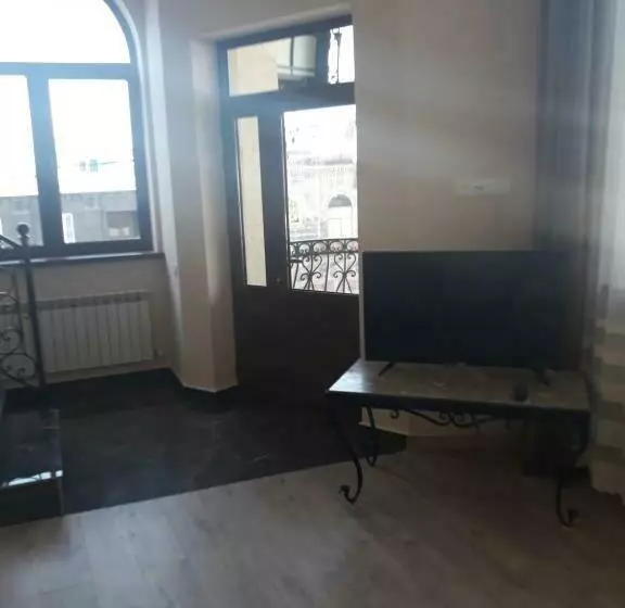 Araqchyan S