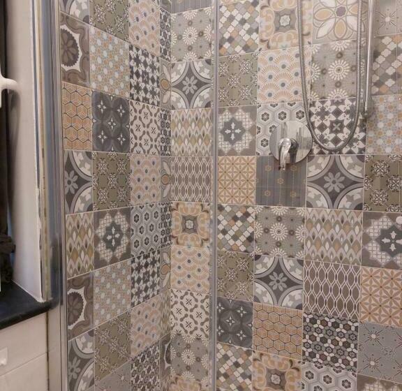 Bed and Breakfast Piazzetta La Maddalena 2