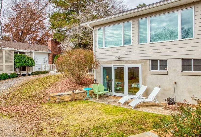 Отель Lakeview Studio