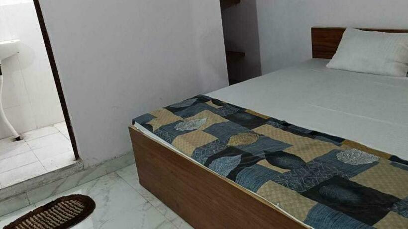 בית מלון כפרי Pop 91492 Jsb Royal Inn