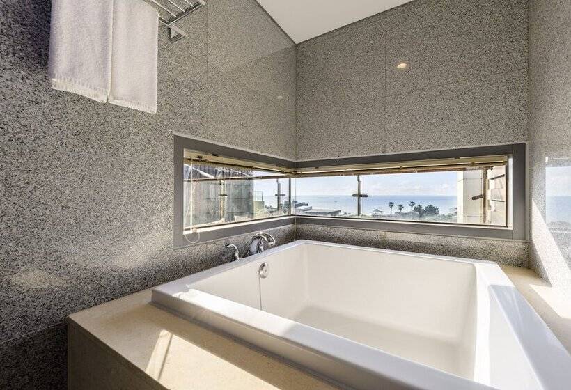 Stanford Hotel & Resort Jeju