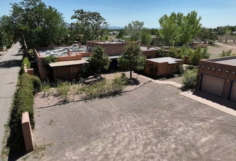 Aamiaismajoitus (B&B) Loba Luna Come Home To Enchantment