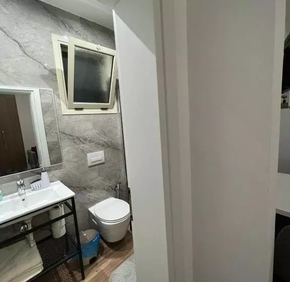 ペンション Victoria Houses, Vlore Albania