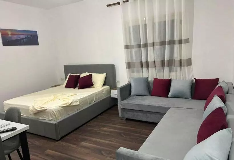 ペンション Victoria Houses, Vlore Albania