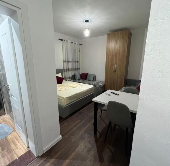 بنسيون Victoria Houses, Vlore Albania