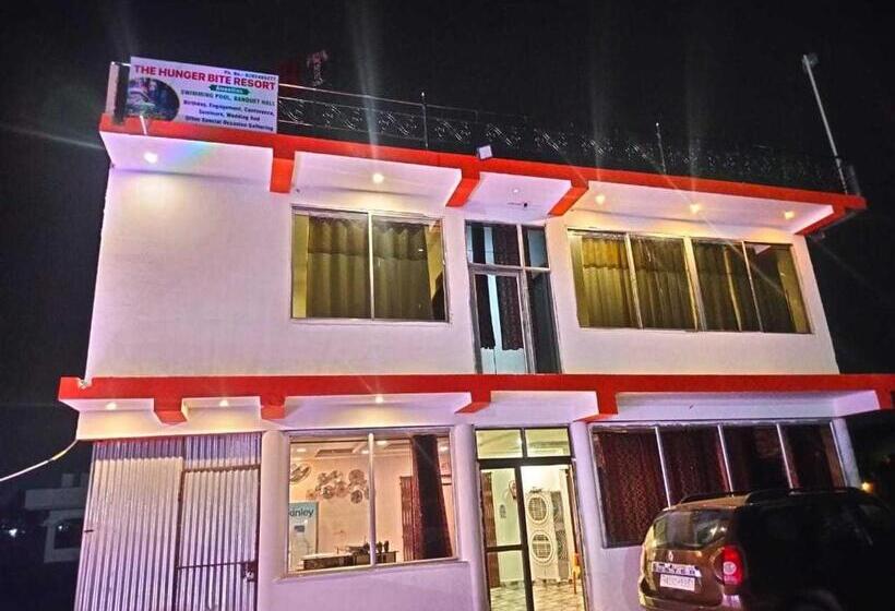 Hotel Pop 91414 The Hunger Bite Resort