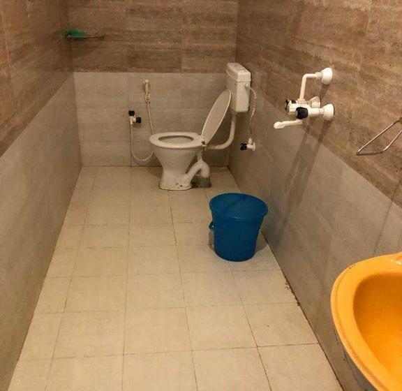 בית מלון כפרי Pop 91414 The Hunger Bite Resort