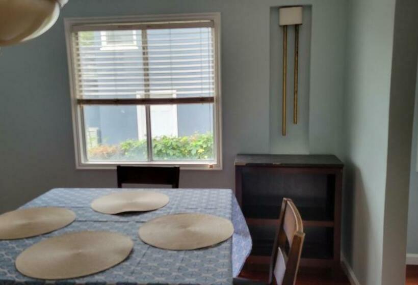 Modern 4 Bed Bungalow San Leandro Oakland Airport Washerdryer Ideal For Long Term Stay