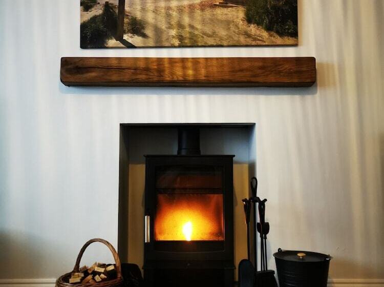 Seascape 4 Bed Home In Bracklesham Bay