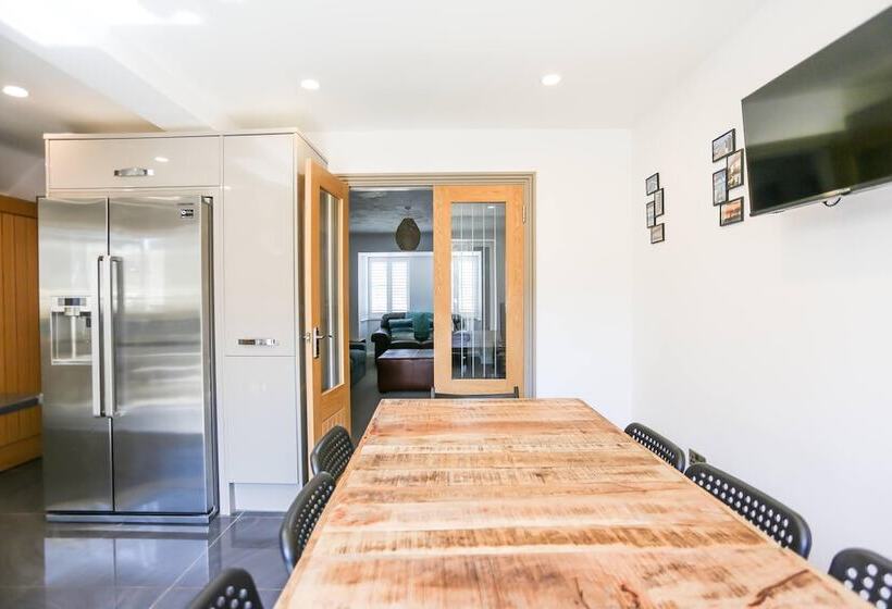 Seascape 4 Bed Home In Bracklesham Bay