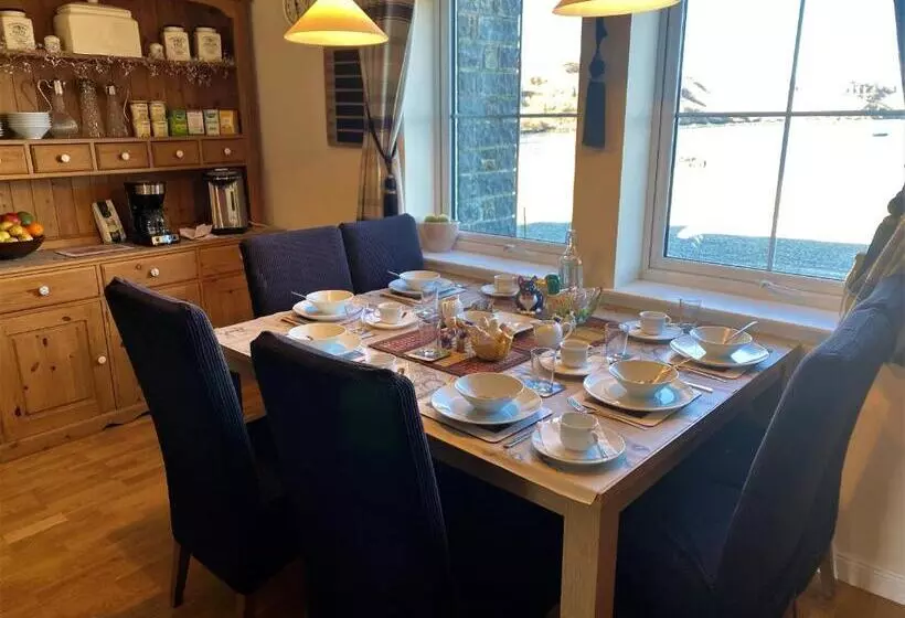 Aamiaismajoitus (B&B) Bracadale House