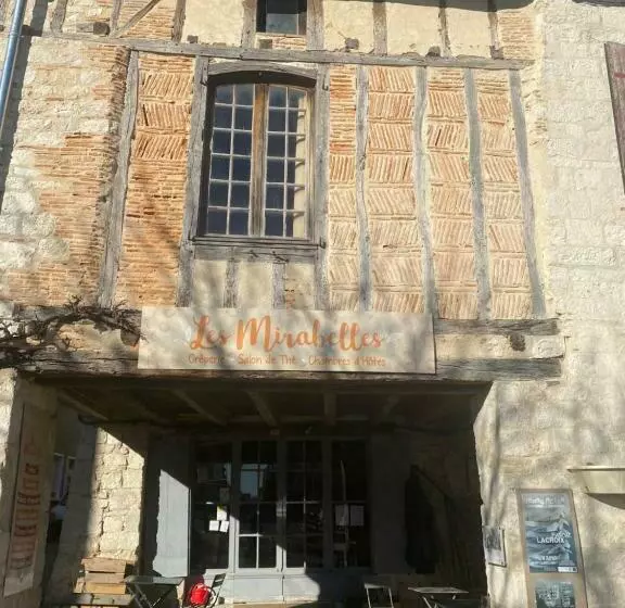 ベッドアンドブレックファースト Les Mirabelles