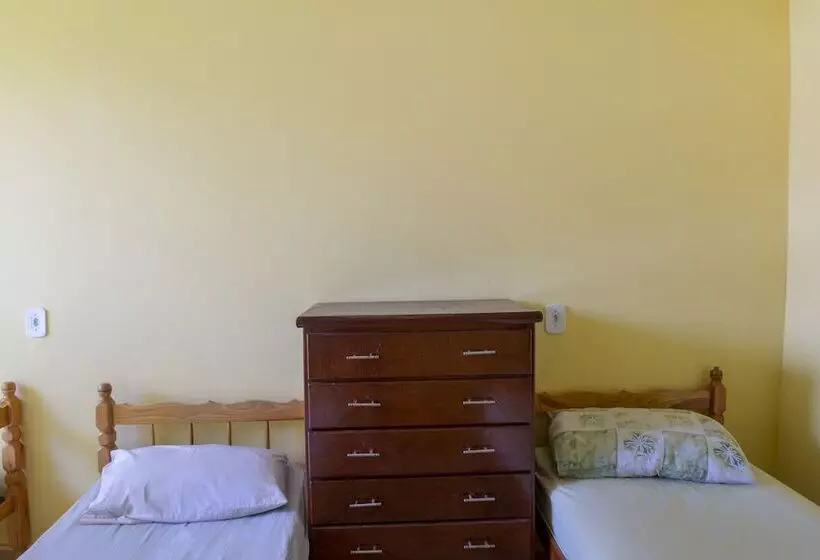 Hotelli Oyo Pousada Simone