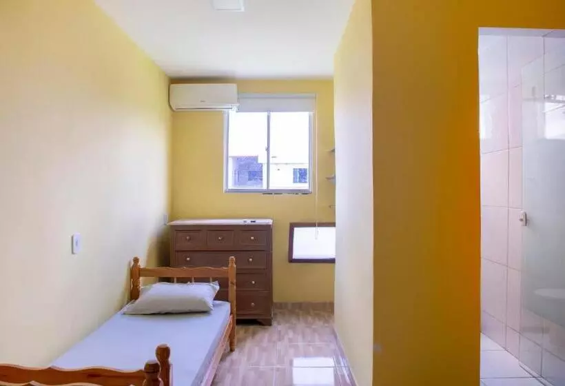 Hotelli Oyo Pousada Simone