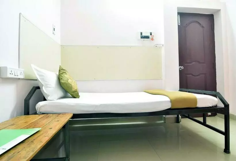 هتل Royal Green   Airport Stay