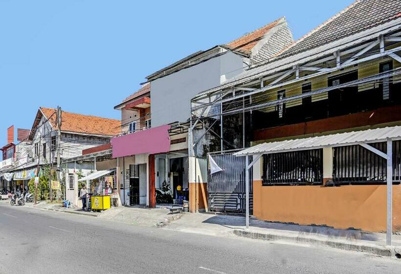 酒店 Spot On 91403 Reva Residence Syariah