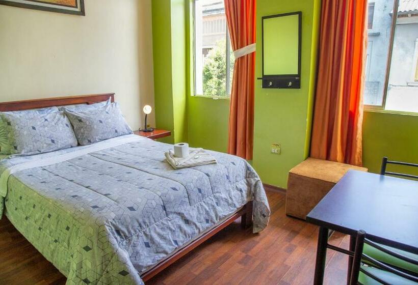 Pension Hostal Downtown