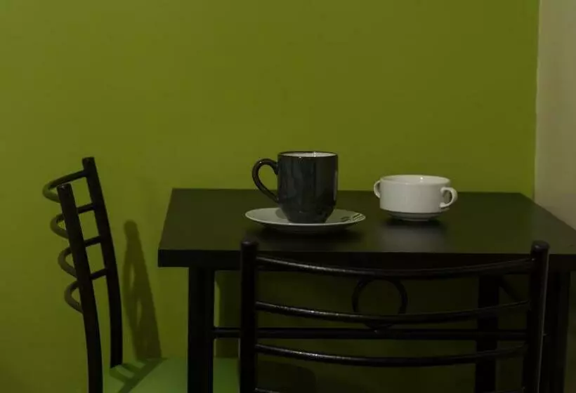 ペンション Hostal Downtown