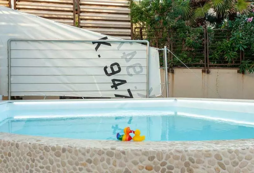 پانسیون Lux B&beach Sardvs Castelsardo