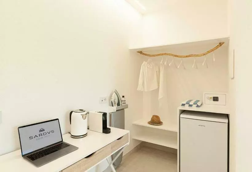 پانسیون Lux B&beach Sardvs Castelsardo