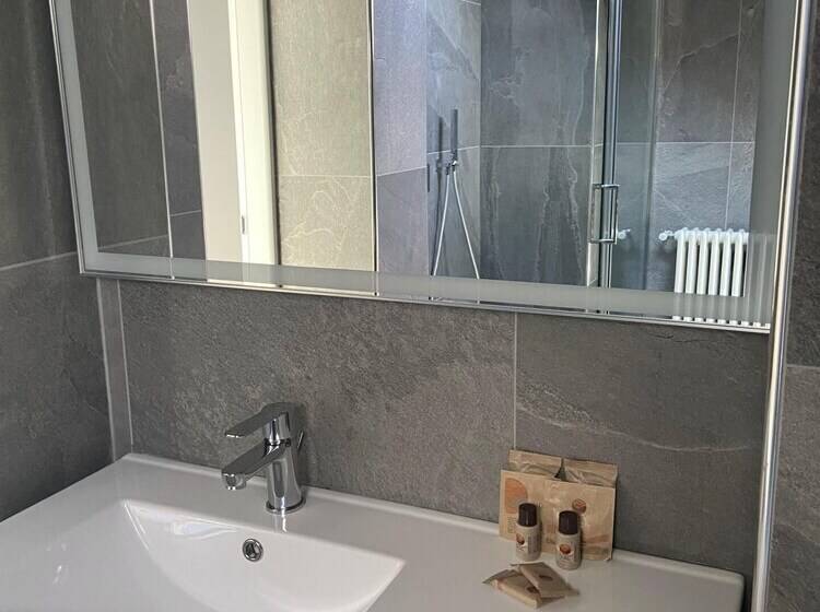 Rooftop Openspace With Balconies Parking And Bbq