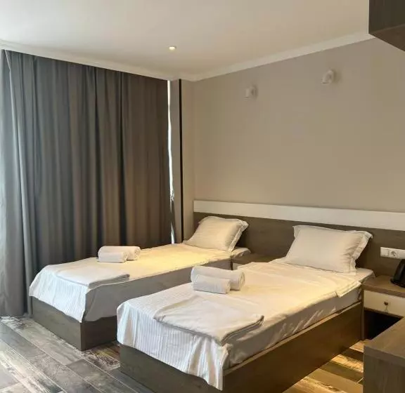 Green Rock Hotel Boutique