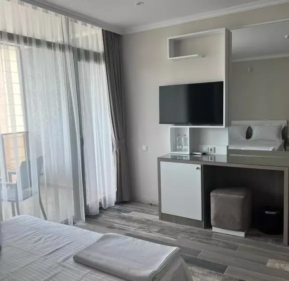 Green Rock Hotel Boutique