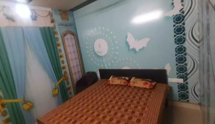 ホテル Oyo 90776 Radhika Guest House