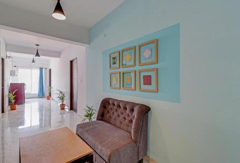 בית מלון כפרי Oyo 91325 Nr Royal