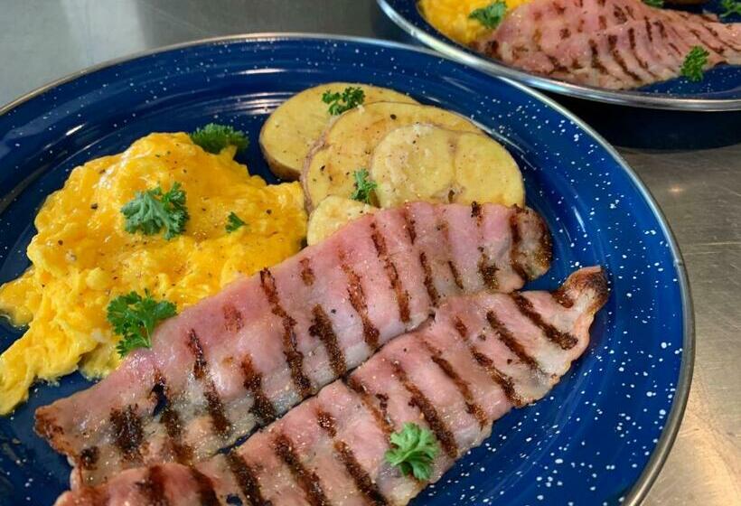 Lakeside Hotels Kuore