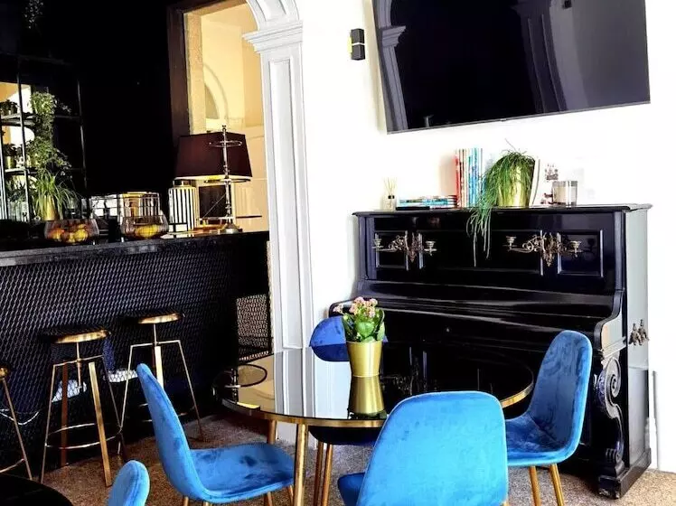 Majatalo Monsenhor52