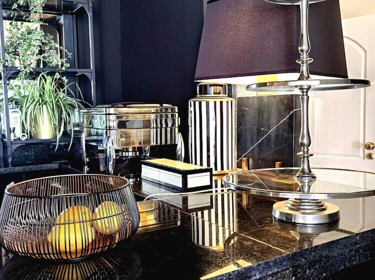 پانسیون Monsenhor52