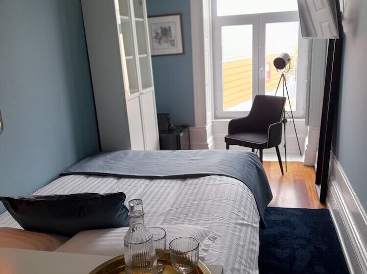 پانسیون Monsenhor52