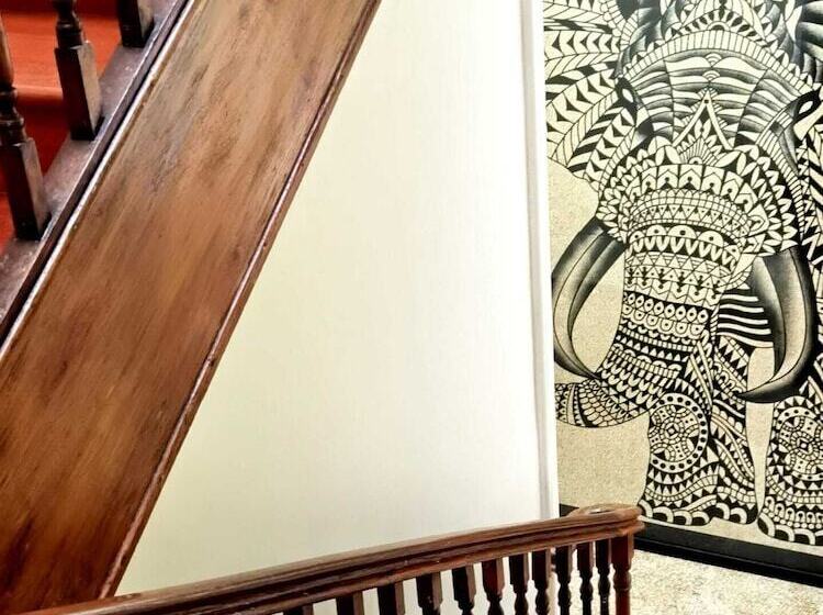 پانسیون Monsenhor52