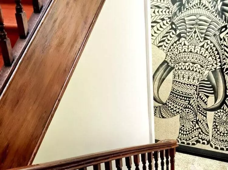 Majatalo Monsenhor52