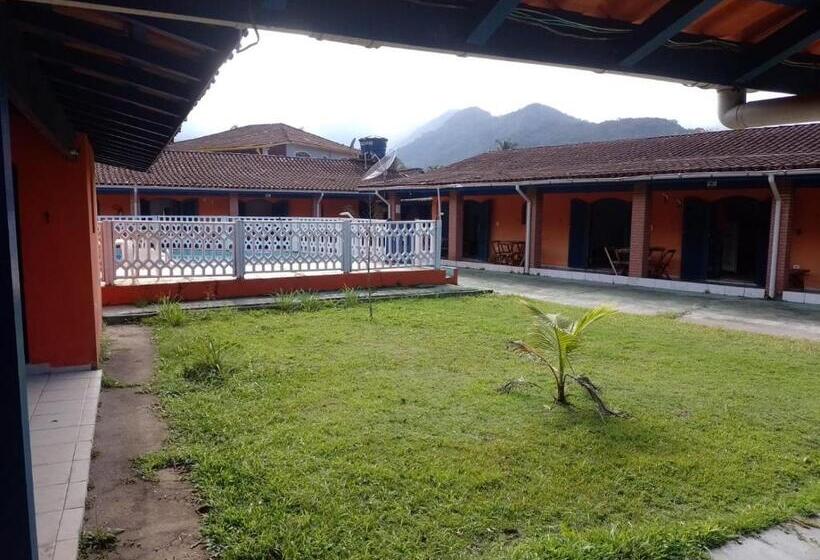 펜션 Ubatuba Suítes